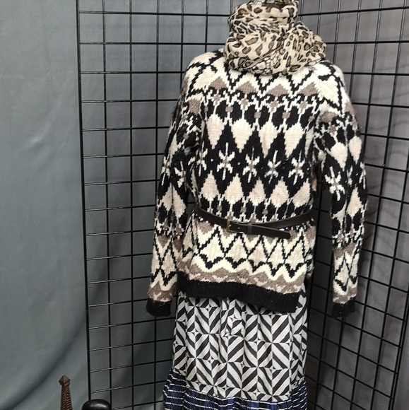 FIND Fair Isle Nordic Chic Hand Loomed Vintage Black & White Wool Knit Sweater - Picture 11 of 11